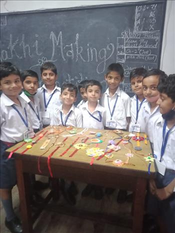 Rakhi Making Activity was organized for the students of class III to V